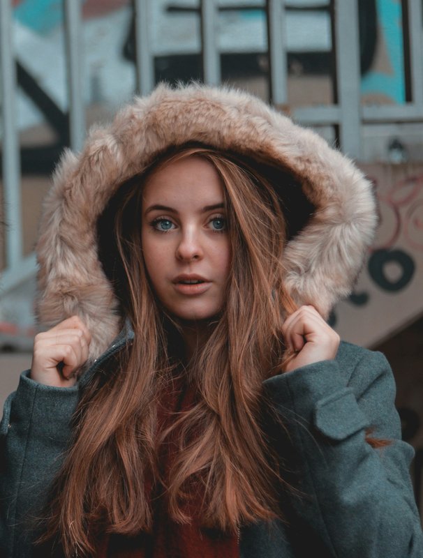 Laura F.